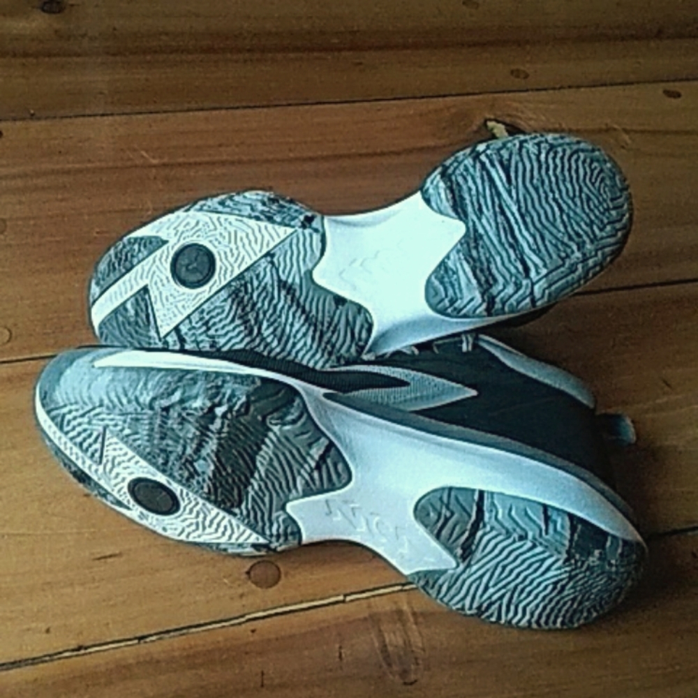 Jordan shoes. - Picture 4 of 6